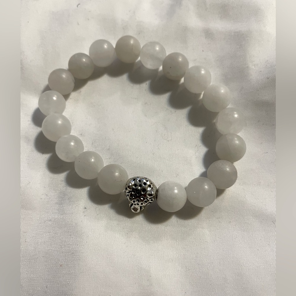Handmade bead bracelet 10mm frosted snow quartz” It brings strength and clarity - Picture 2 of 4